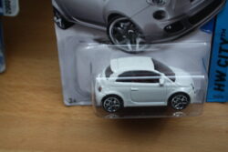 Hot Wheels Fiat 500 - White 1:64