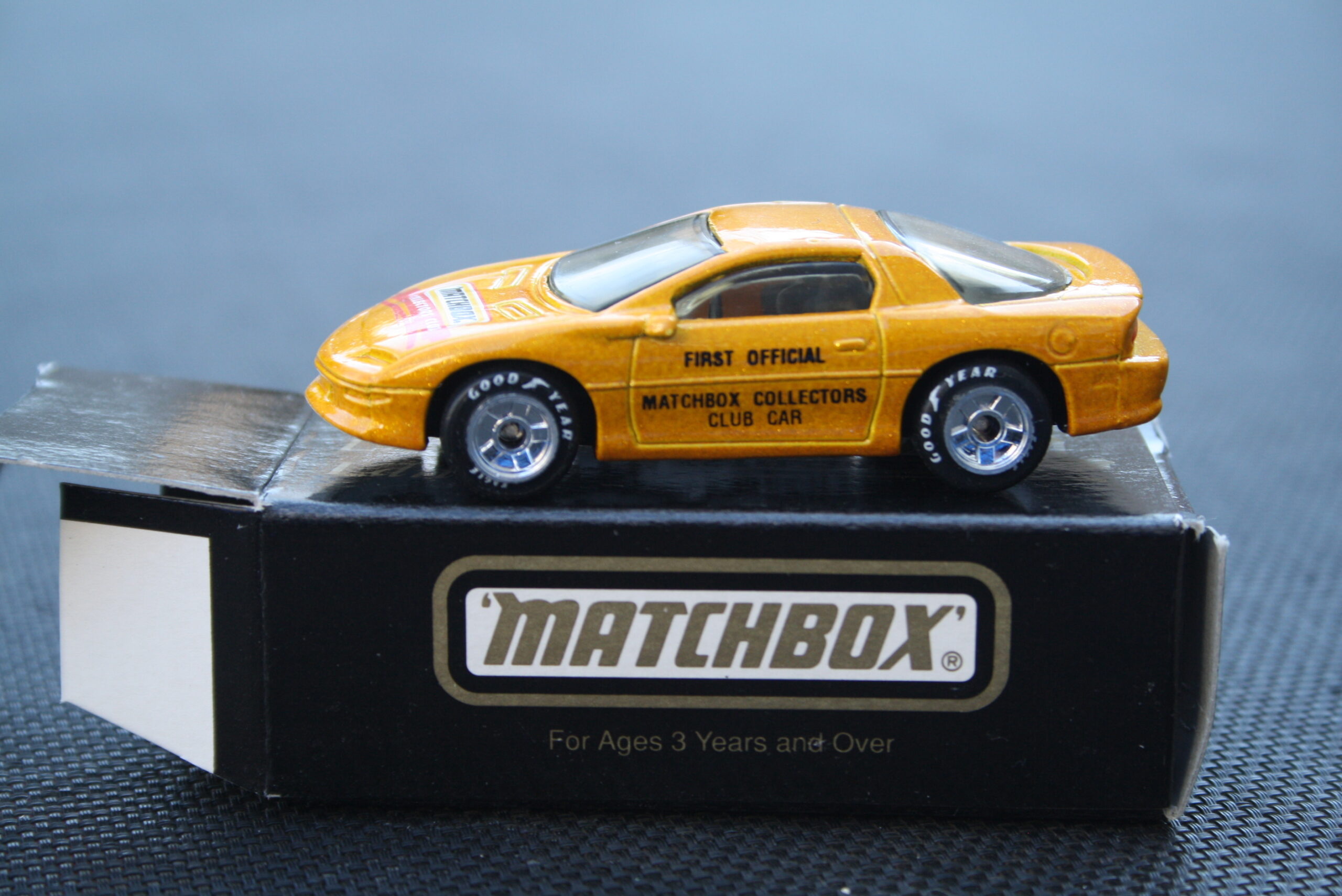 Matchbox Chevrolet Camaro - First official national Collectors Club Car 1:64