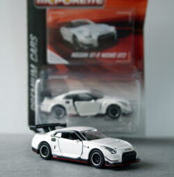 Majorette Nissan GT-R  - White